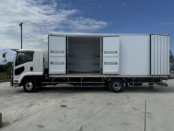 
										フォワード　冷凍冷蔵車 full									
