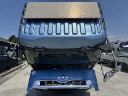 
										クオン　平ボディ　青 full									