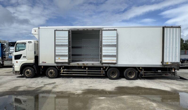 
								プロフィア　TU85SA　白 full									