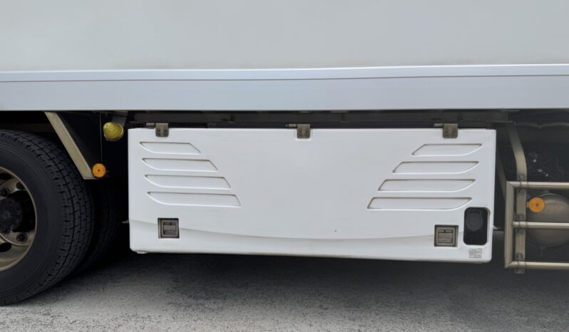 
								プロフィア　TU85SA　白 full									