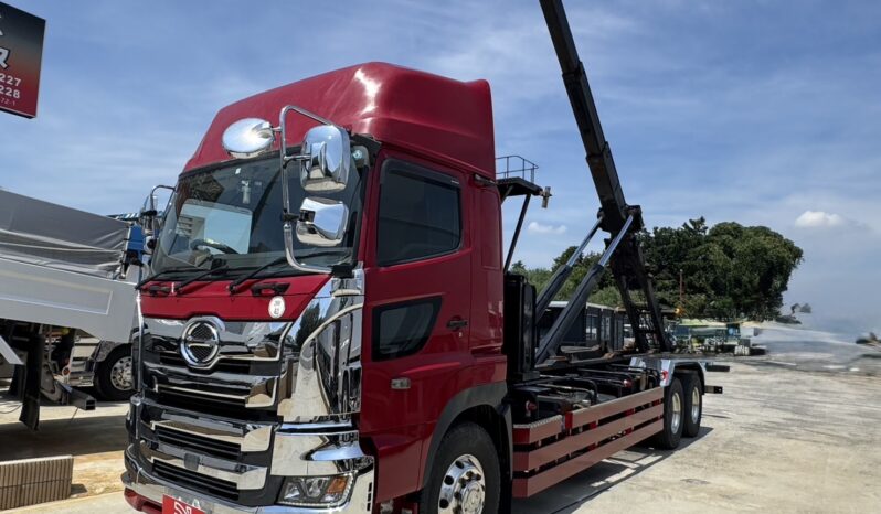 
								プロフィア　アームロール　赤 full									