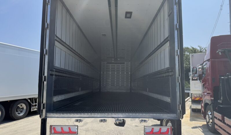 
								クオン　冷凍ウイング full									