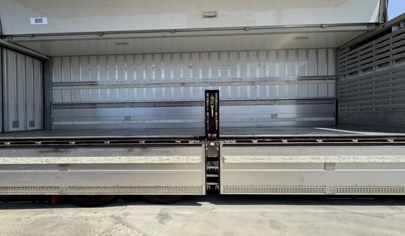 
								クオン　冷凍ウイング full									