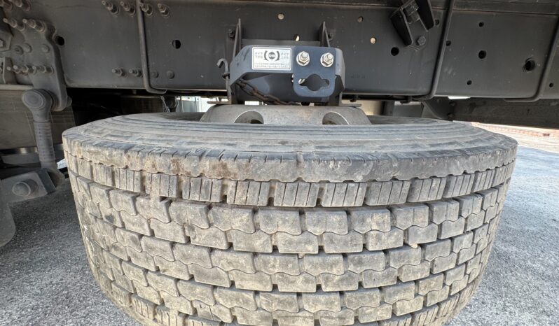 
								クオン　ウイング　金 full									