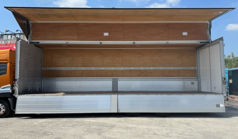 
								クオン　ウイング　金 full									