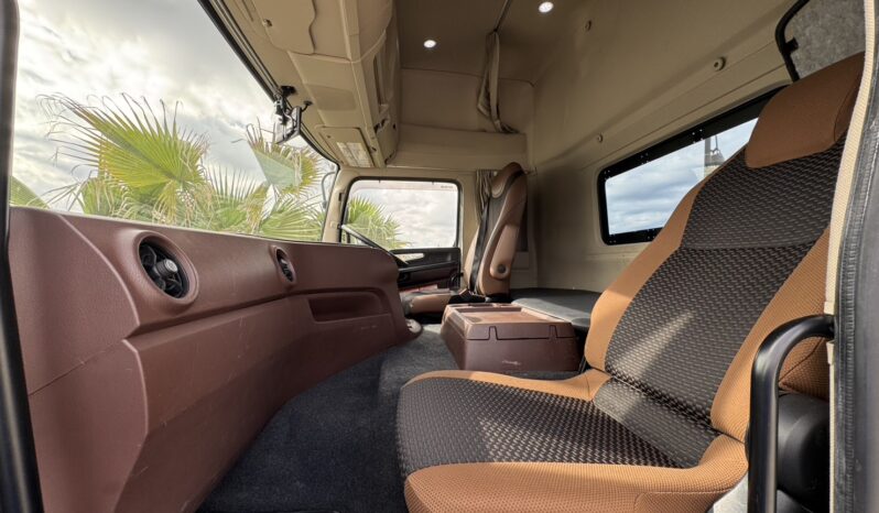 
								プロフィア　ヘッド full									