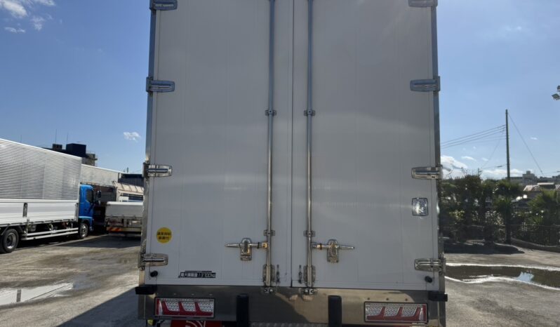 
								ギガ　ウイング　白 full									