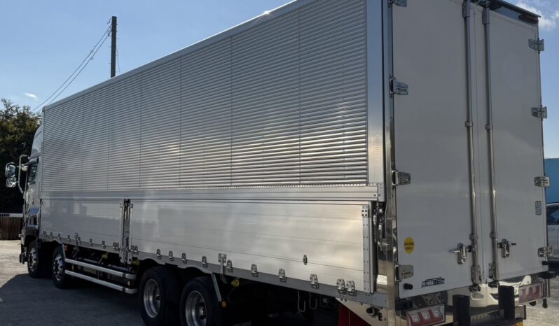 
								ギガ　ウイング　白 full									