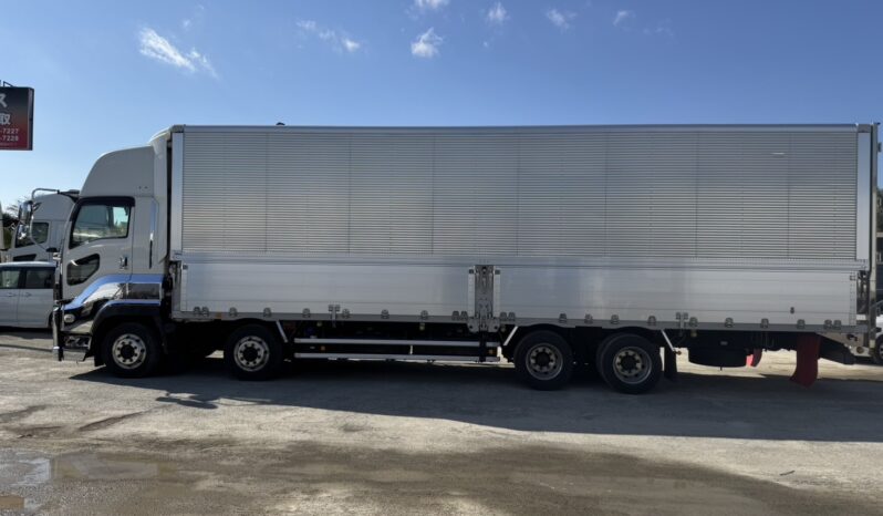 
								ギガ　ウイング　白 full									