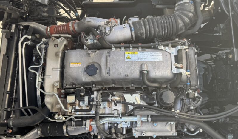 
								ギガ　ウィング　ロールーフ full									