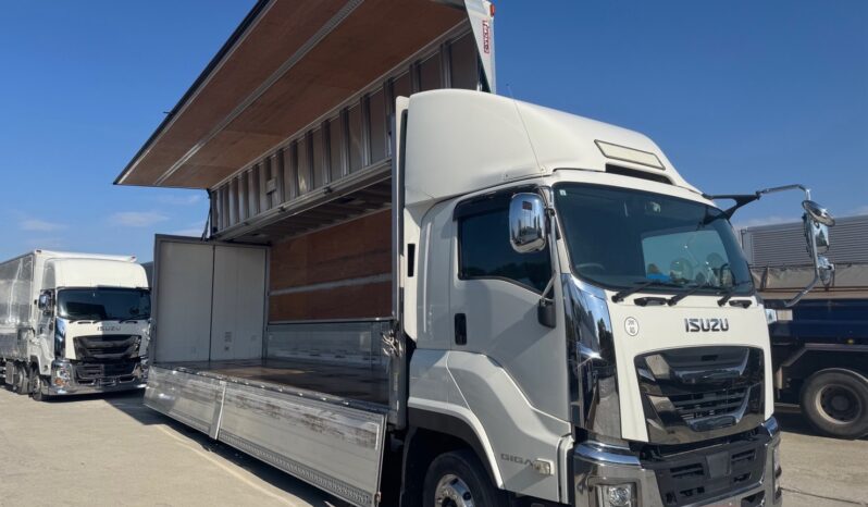 
								ギガ　ウィング　ロールーフ full									