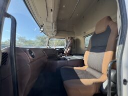 
										プロフィア　ヘッド　白 full									