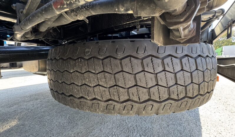 
								プロフィア　ヘッド　白 full									