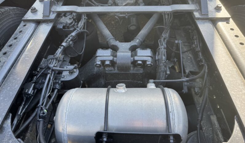 
								プロフィア　ヘッド　白 full									