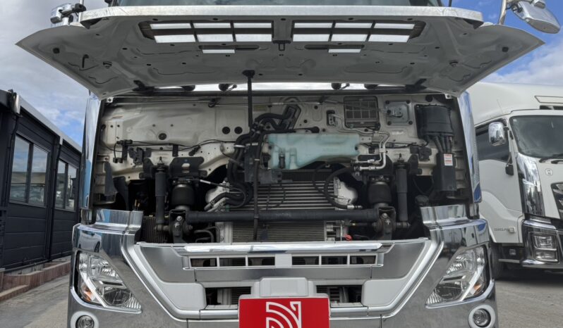 
								クオン　キャビン＆シャーシ full									