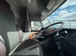 
										クオン　キャビン＆シャーシ full									