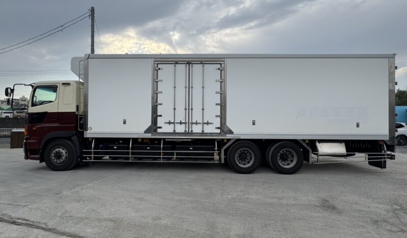 
								プロフィア　冷凍　茶・白 full									