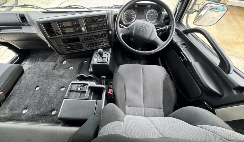 
								プロフィア　冷凍　茶・白 full									