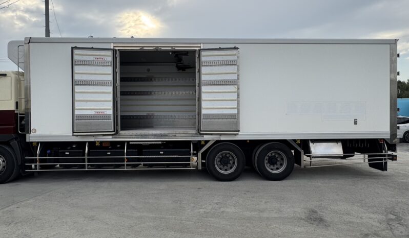 
								プロフィア　冷凍　茶・白 full									