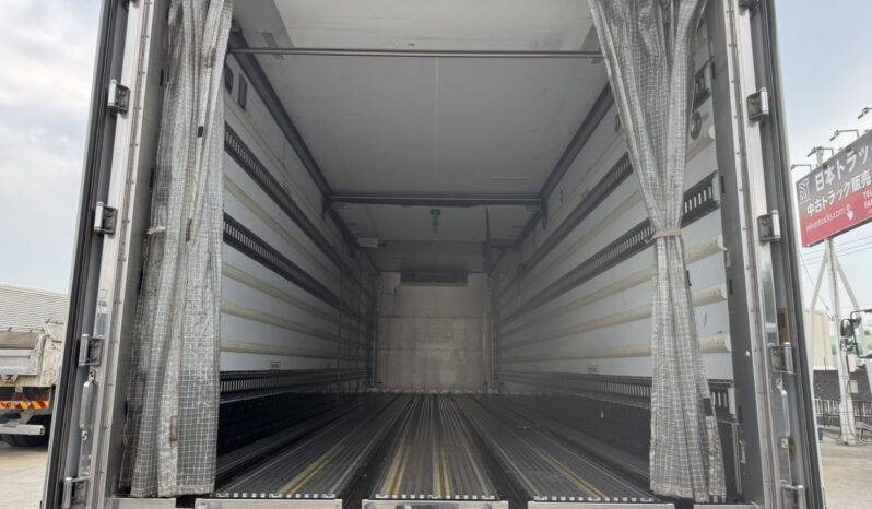 
								プロフィア　冷凍　茶・白 full									