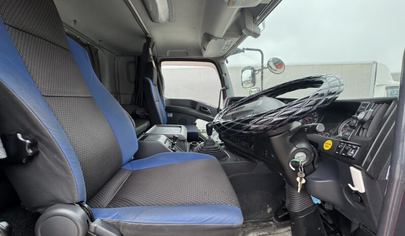 
								ギガ　平ボディー full									