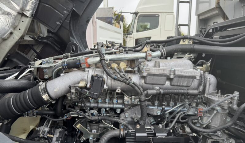 
								ギガ　平ボディー full									