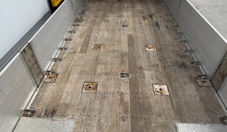 
								ギガ　平ボディー full									