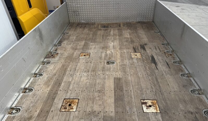 
								ギガ　平ボディー full									