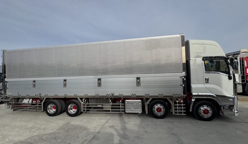 
								いすゞ　ギガ　冷凍ウイング full									