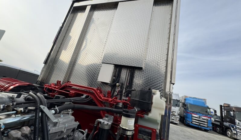 
								いすゞ　ギガ　冷凍ウイング full									