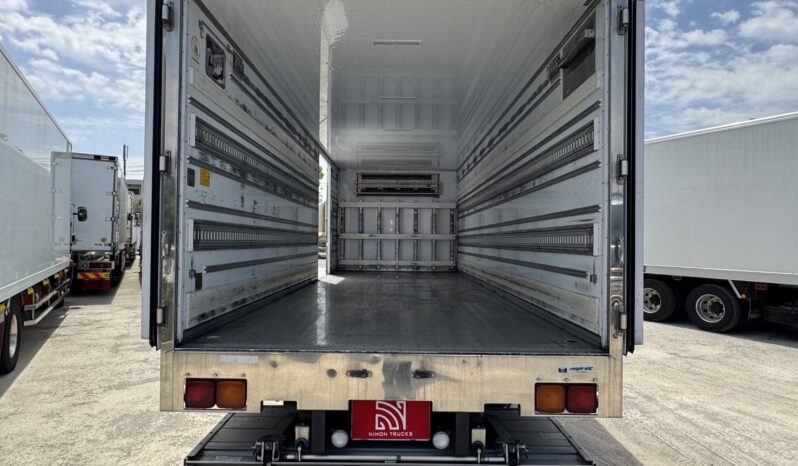 
								フォワード　冷凍　増トン full									