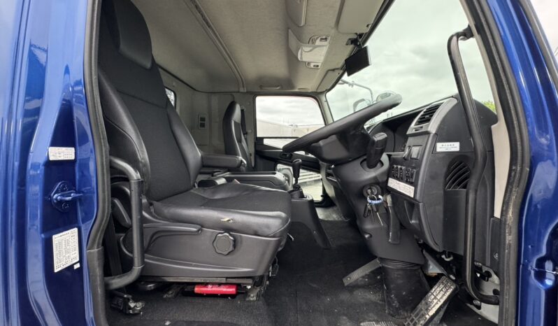 
								三菱　12ｔ　平ボディ　スタンション・D環金具付き full									