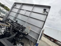 
										三菱　12ｔ　平ボディ　スタンション・D環金具付き full									