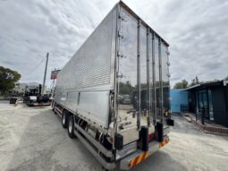 
										UDトラックス 10t超 ウィング 令和2年式 走行840000Km full									