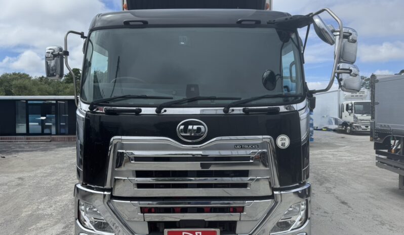 
								UDトラックス 10t超 ウィング 令和2年式 走行840000Km full									