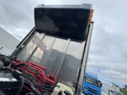 
										UDトラックス 10t超 ウィング 令和2年式 走行840000Km full									