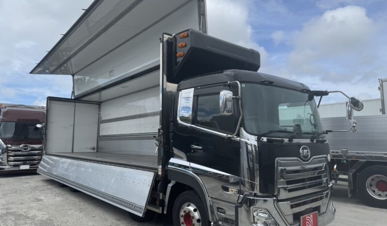 
								UDトラックス 10t超 ウィング 令和2年式 走行840000Km full									