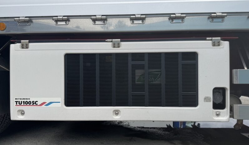 
								UDトラックス 10t超 ウィング 令和2年式 走行840000Km full									