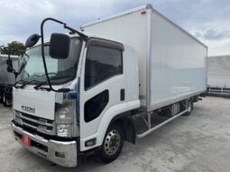
										いすゞ 4t バン 平成28年式 走行810000Km full									