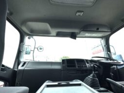 
										いすゞ 4t バン 平成28年式 走行810000Km full									