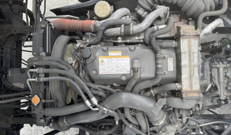 
								いすゞ 4t バン 平成28年式 走行810000Km full									