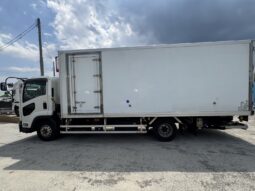 
										いすゞ 4t 冷凍 平成30年式 走行57万Km full									