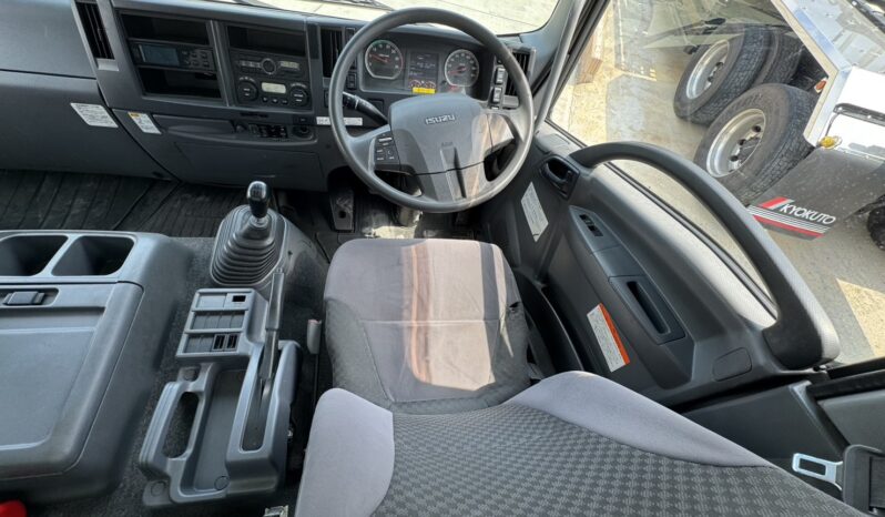 
								いすゞ 4t 冷凍 平成30年式 走行57万Km full									