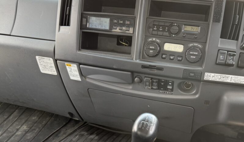 
								いすゞ 4t 冷凍 平成30年式 走行57万Km full									